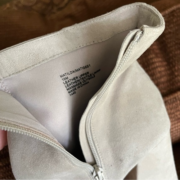 Steve Madden Matilda Women's Grey Suede Ankle Boots Size 10M Minimalist Classic - Picture 15 of 16